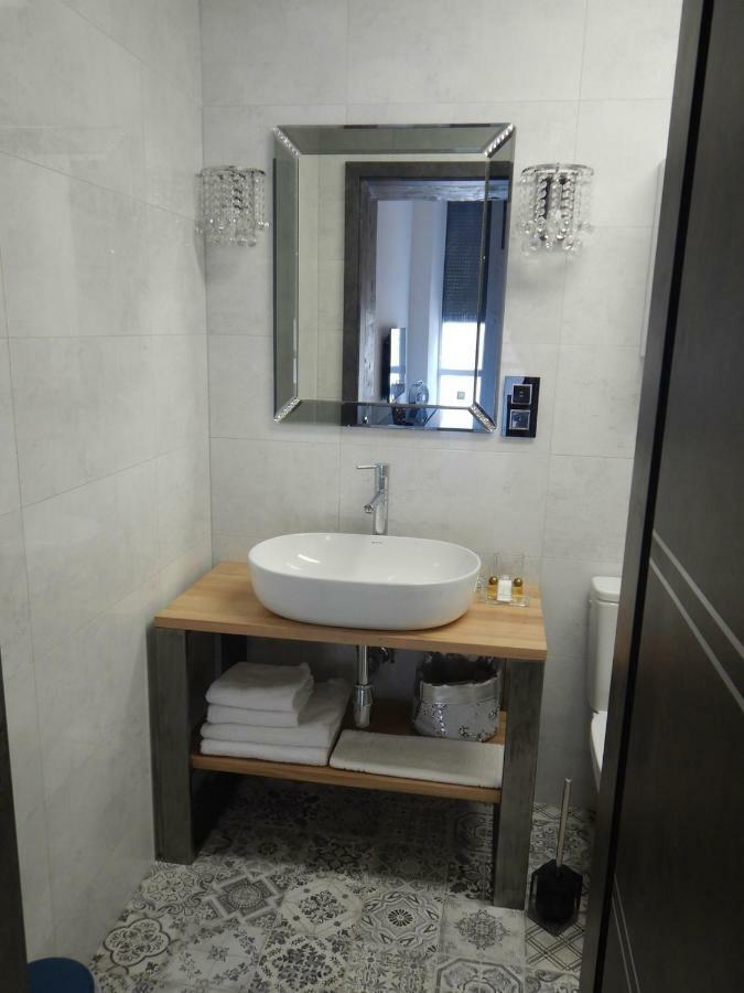 Apartamenty Centrum Z Wanna Dwuosobowa พิยอตตูร์กุฟ เทรบูนัลสกี ภายนอก รูปภาพ